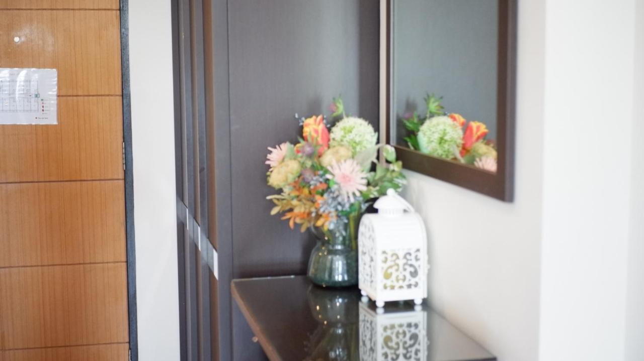14 Living Hotel Bangkok Exterior photo