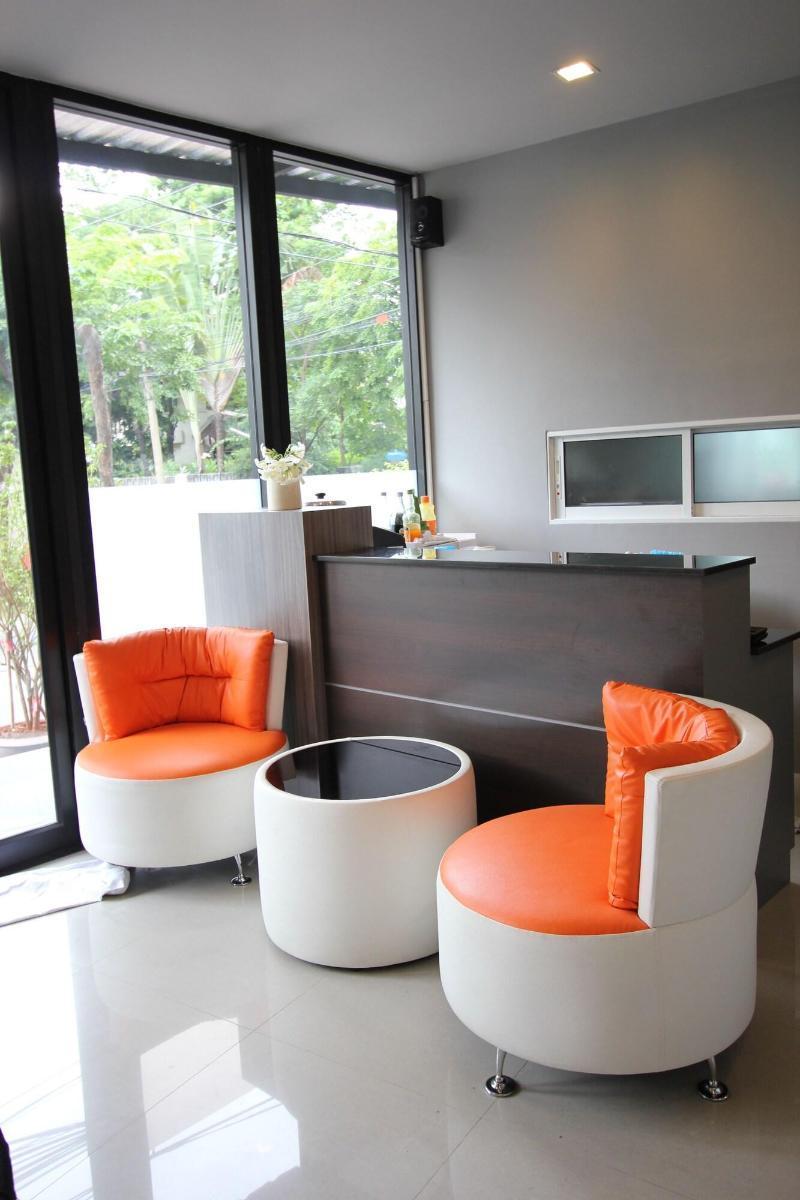 14 Living Hotel Bangkok Exterior photo